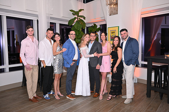 197 Weinstock-GMStudios