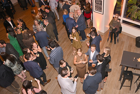 353 Weinstock-GMStudios