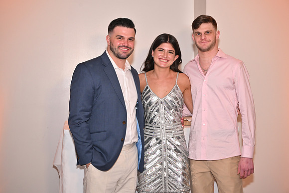 386 Weinstock-GMStudios