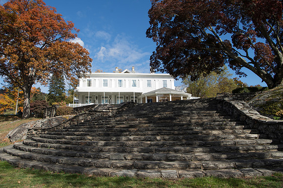 705 Weinstock-GMStudios