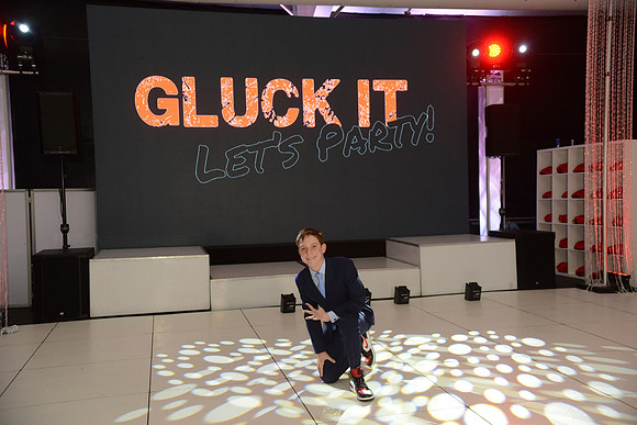 158 Gluck-GMStudios