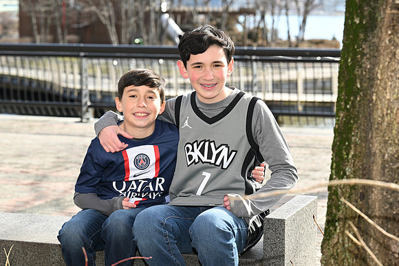 157 Weiner-GMStudios