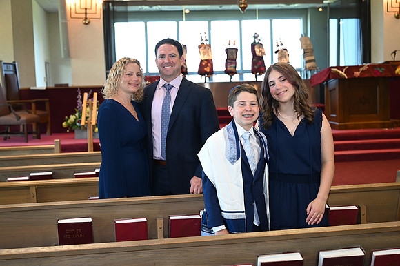 194 Weinstein-GMStudios
