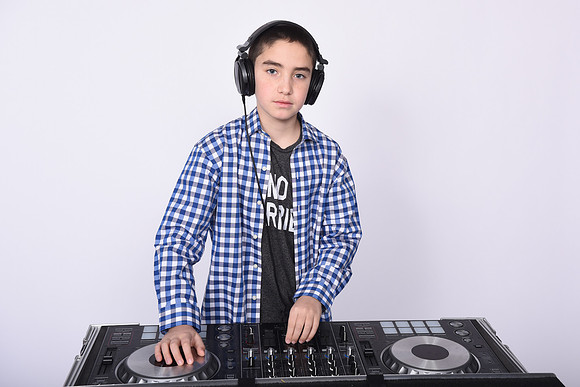 027 Adler-GMStudios