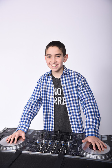 042 Adler-GMStudios