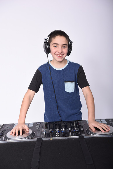 048 Adler-GMStudios