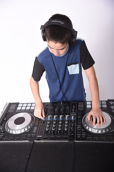 058 Adler-GMStudios