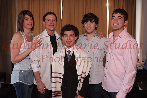 348 Greenberg_GMStudios