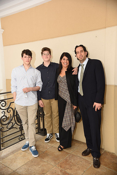 019 Salk-GMStudios