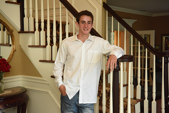 2001 Grossman-GMStudios