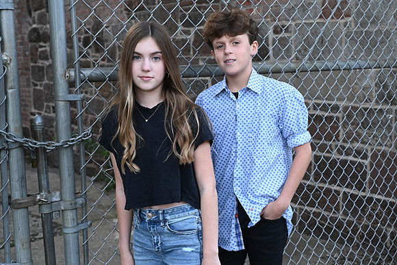246 Grossman-GMStudios